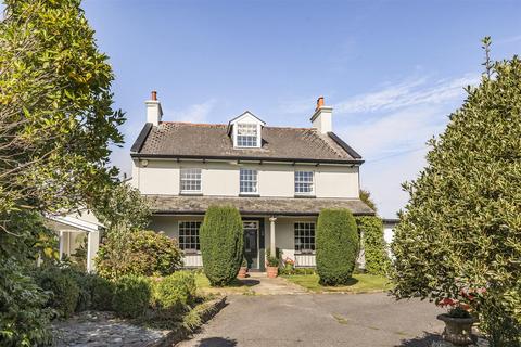 5 bedroom detached house for sale, Broadway Road, Kingsteignton