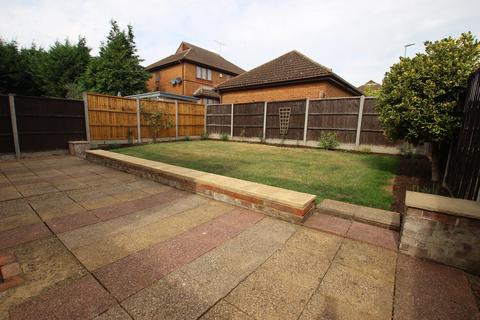 3 bedroom detached house to rent, Luton LU3