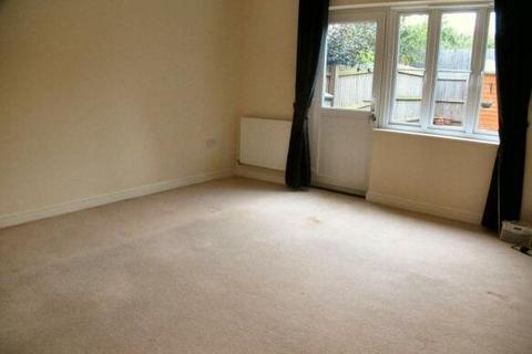 2 bedroom terraced house to rent, Wratting Road, CB9