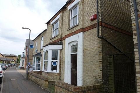 2 bedroom flat to rent, Station Road, St Ives