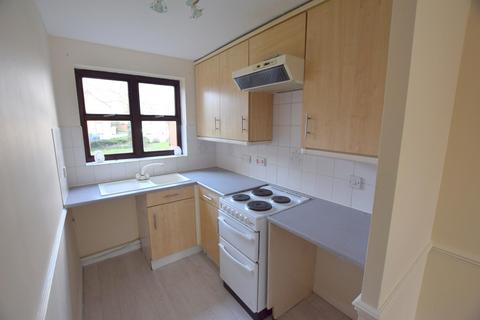 2 bedroom apartment to rent, Hamilton Court, Templemead