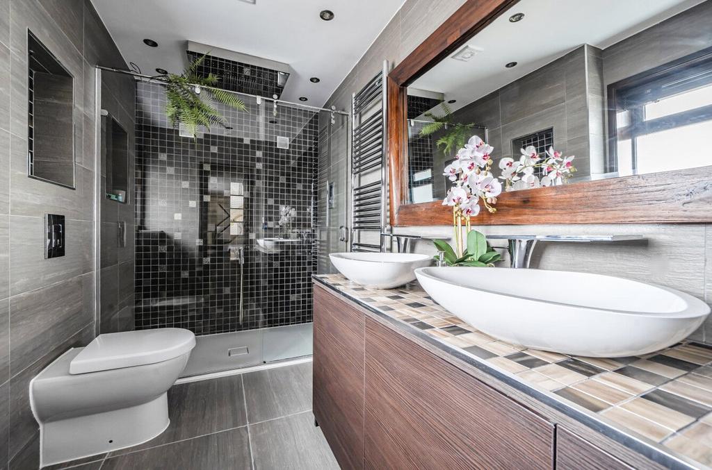 Ensuite