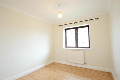 2 bedroom apartment to rent, Chapel Arches