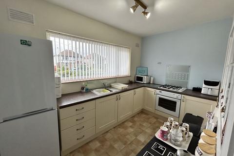 2 bedroom apartment for sale, Llandudno Road, Penrhyn Bay