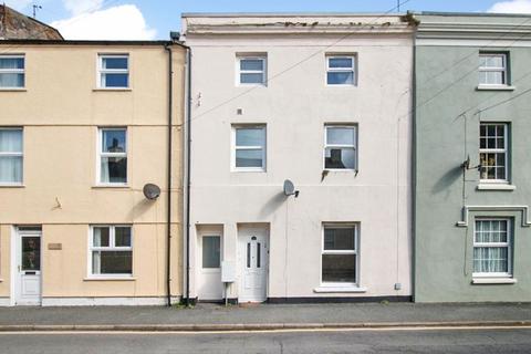 4 bedroom terraced house for sale, 10 Albert Street, Ramsey