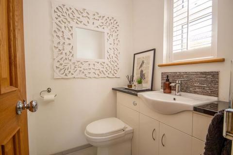 602 Rayleigh Road, Hutton, Brentwood, CM13 1SG