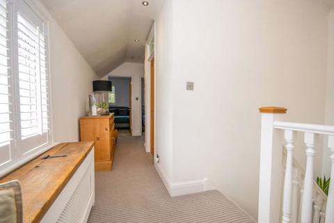 602 Rayleigh Road, Hutton, Brentwood, CM13 1SG