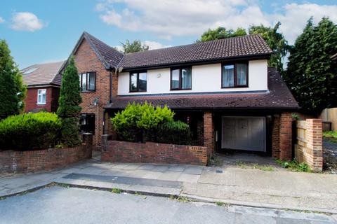 4 bedroom detached house for sale, Pomfret Avenue, Luton