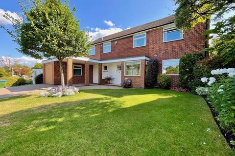 5 Cavendish Drive, Claygate, Esher, KT10 0QE
