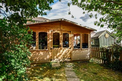 66 York Road, Chingford, London, E4 8LA