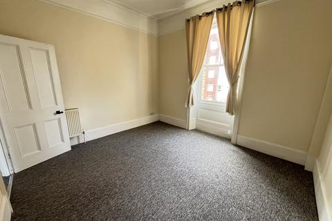 2 bedroom flat to rent, Eden Holme, 59 Grove Road, Bournemouth