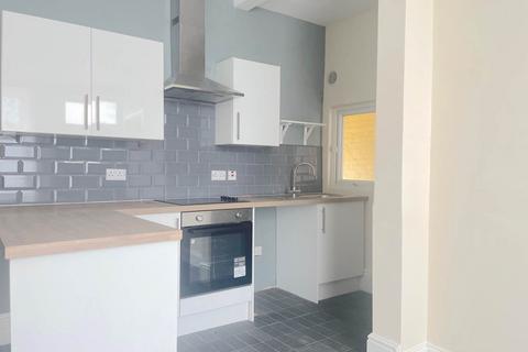 2 bedroom house to rent, Cordingley Street, ,