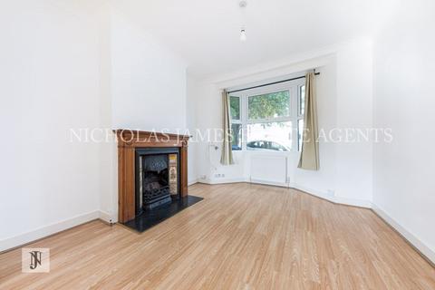 2 bedroom terraced house to rent, Chelmsford Road, Southgate, London N14