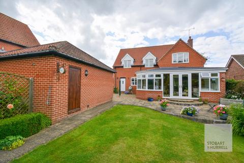 4 bedroom detached house for sale, The Street, Lessingham NR12