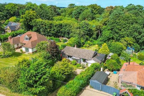 3 bedroom detached bungalow for sale, Church Road, Thorpe Market NR11