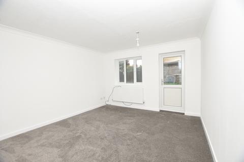 2 bedroom terraced house to rent, MILLSTREAM WAY