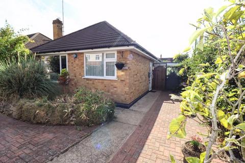 2 bedroom bungalow for sale, Cambridge Street, Bletchley, Milton Keynes