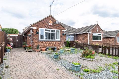 2 bedroom bungalow for sale, Shelley Drive, Bletchley, Milton Keynes