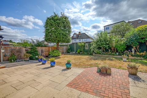 37 Westbourne Drive, Brentwood, CM14 4PH