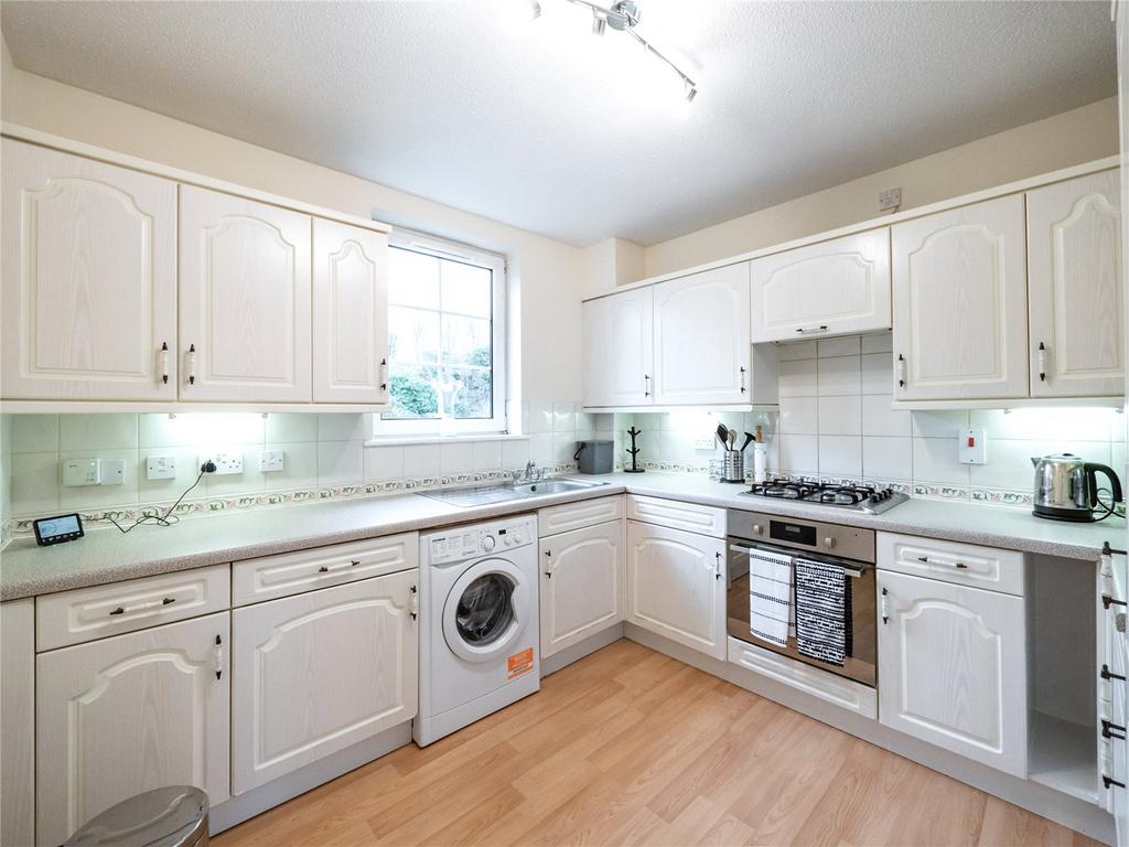 Roseburn Maltings, Edinburgh, EH12 2 bed flat to rent £1,430 pcm (£