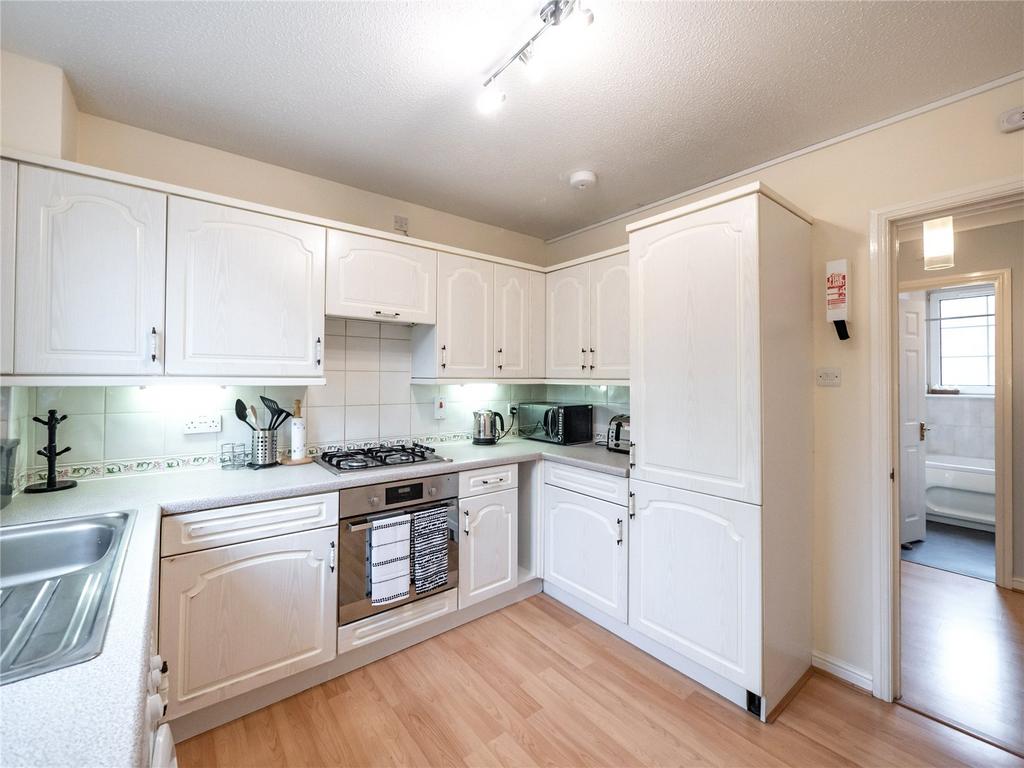 Roseburn Maltings, Edinburgh, EH12 2 bed flat to rent £1,430 pcm (£