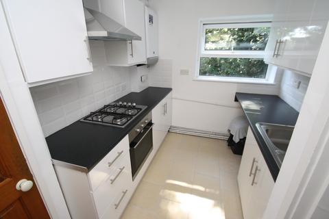 2 bedroom flat to rent, Robinwood Court, Leeds, West Yorkshire, UK, LS8