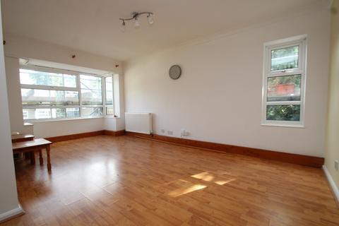 2 bedroom flat to rent, Robinwood Court, Leeds, West Yorkshire, UK, LS8