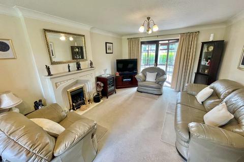 3 bedroom detached bungalow for sale, Eversley Court, Wrexham