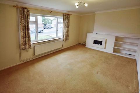 3 bedroom house to rent, Lincroft, Oakley Village, Bedfordshire