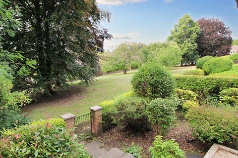 5 Fernside, Hazlemere, High Wycombe, HP15 7EU