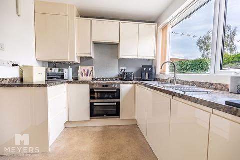 3 bedroom semi-detached house for sale, Glissons, Ferndown BH22