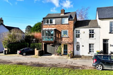 3 bedroom end of terrace house for sale, Goldcroft Common, Newport NP18