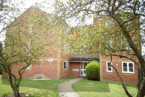 Studio for sale, Redford Close, Feltham, TW13