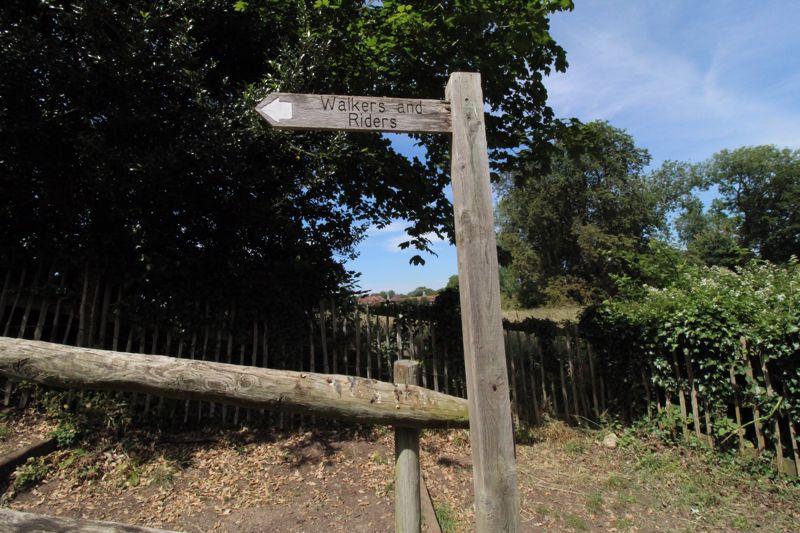 Nearby Bridle Way