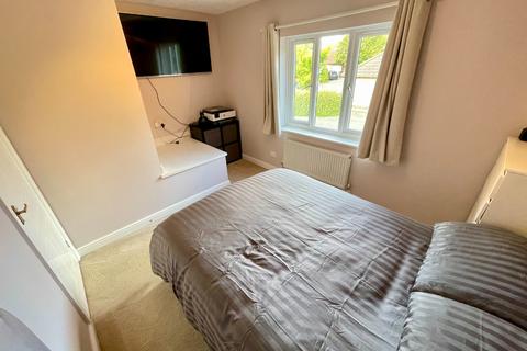 37 Lorimer Close, Luton, LU2 7RL