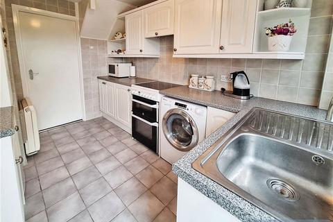 16 Carnegie Drive, Cardiff, CF23 6DH