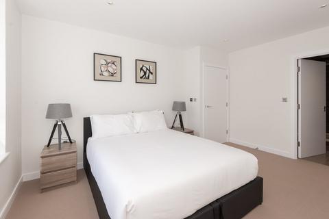 2 bedroom apartment for sale, Heritage Place, Brentford TW8