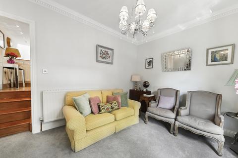 2 bedroom house for sale, Elliott Road, Chiswick W4