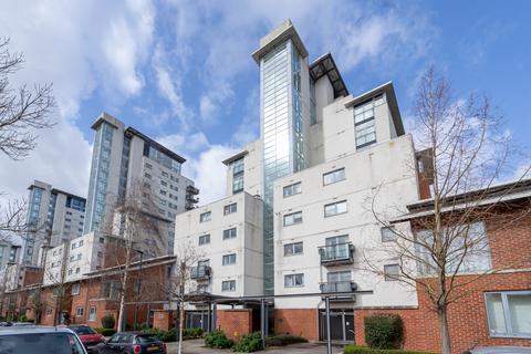 2 bedroom apartment for sale, Erebus Drive, Thamesmead SE28