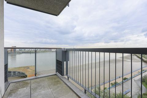 2 bedroom apartment for sale, Erebus Drive, Thamesmead SE28