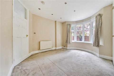 4 West End Court, Pinner, HA5 1BP