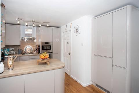 undefined, London N11