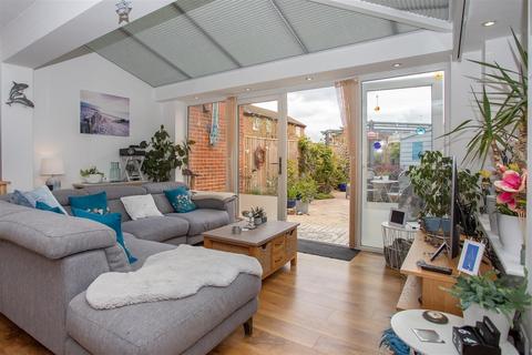 undefined, London N11