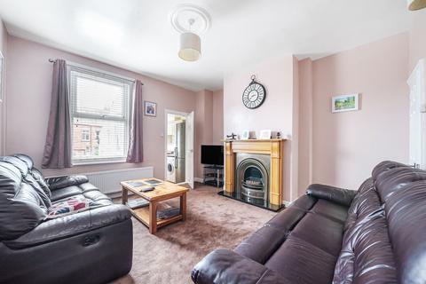 4 bedroom terraced house for sale, West Lea Avenue, Harrogate, HG2