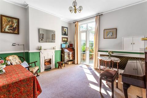 Crantock Moores Road, Dorking, RH4 2BG