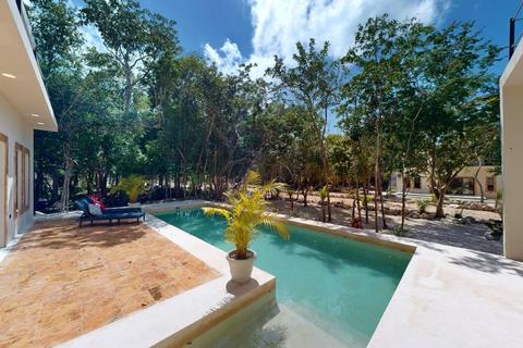3 bedroom villa, Rancho Santa Teresita   Carr Can-Tul km 262.5  Calle Venado #6  Akumal, QR  77776