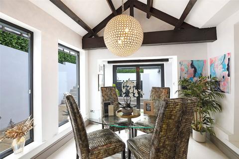 Strands Farm, 155 Blacker Lane, Netherton, Wakefield, WF4 4EZ