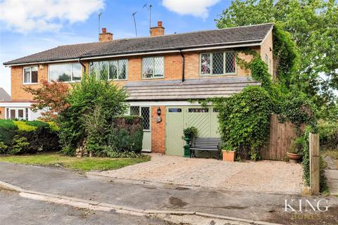 37 Gunners Lane, Studley, B80 7LU