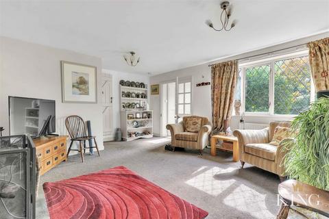 37 Gunners Lane, Studley, B80 7LU