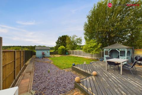 4 bedroom detached house for sale, Old School Lane, Biggleswade SG18